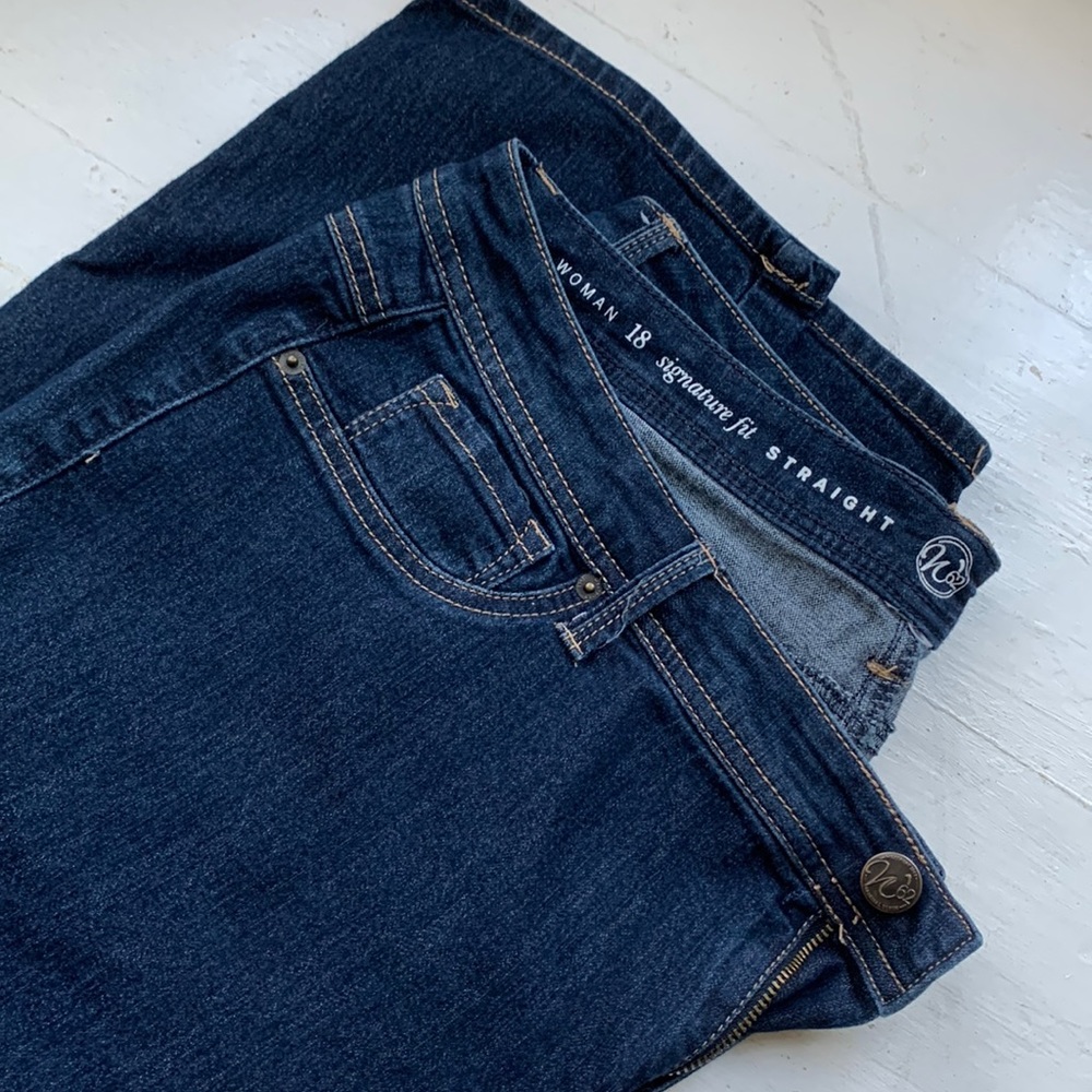 w62 signature fit straight 18 W jeans with no label tag